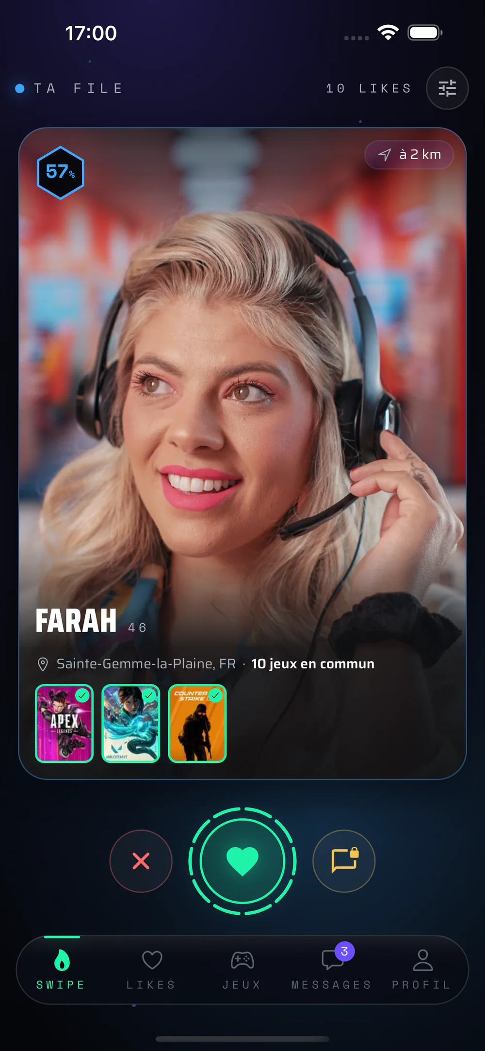 La cola: una tarjeta de perfil, su puntaje de compatibilidad y las carátulas de los juegos en común.